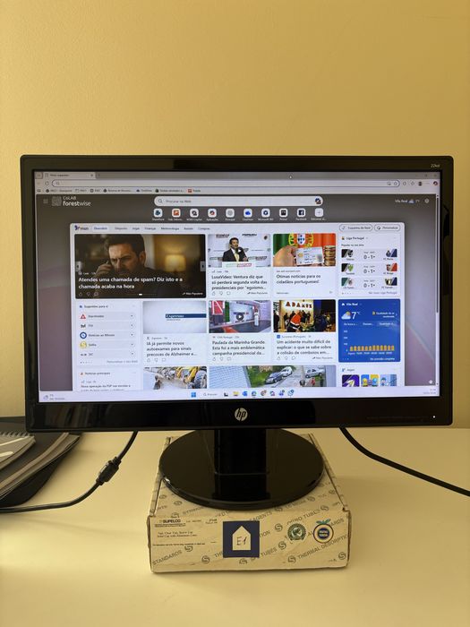 Monitor de 21 polegadas