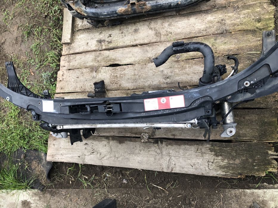 Передня панель телевізор ауді а4б6 audi a4b6 1.9 установочна панель