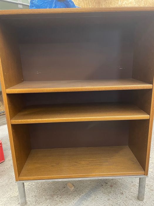 Sprzedam regały biurowe