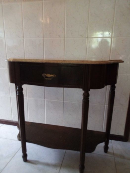 A pedido vendo móvel de entrada em madeira e pedra mármore