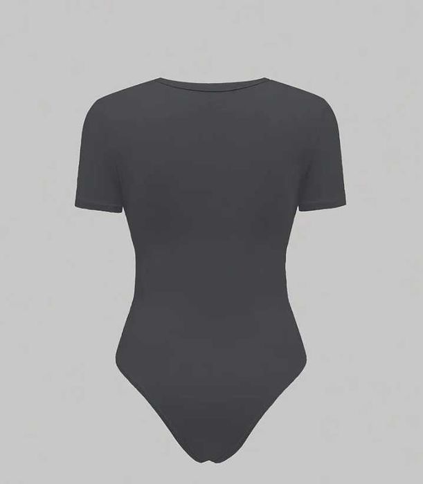 Body damskie z krótkim rękawkiem