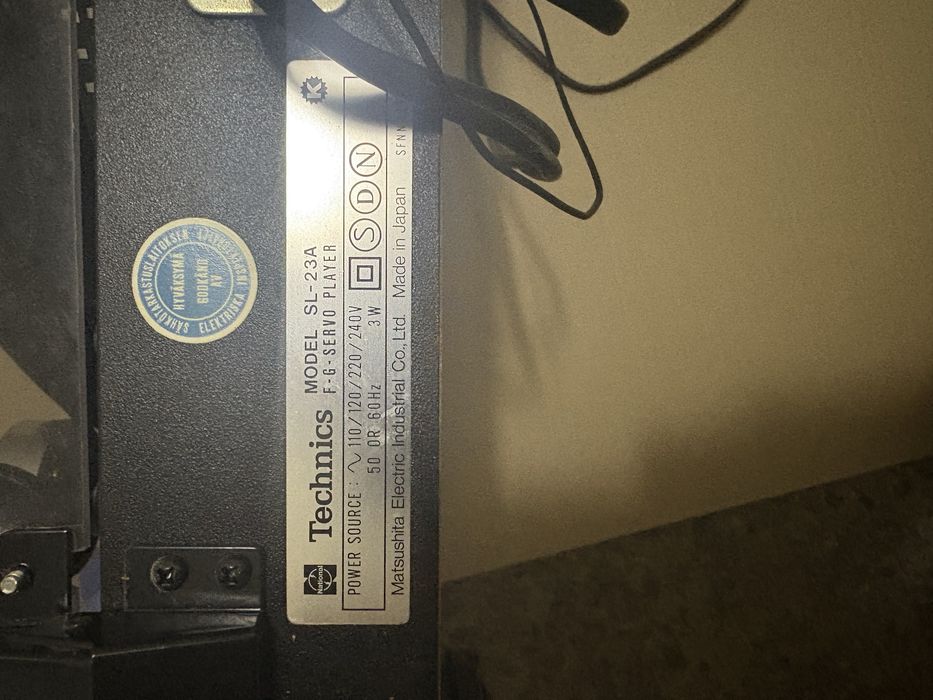 Gramofon technics sl23a