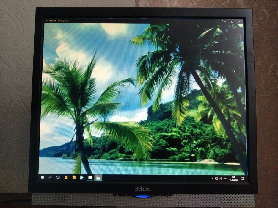 Монитор для компьютера