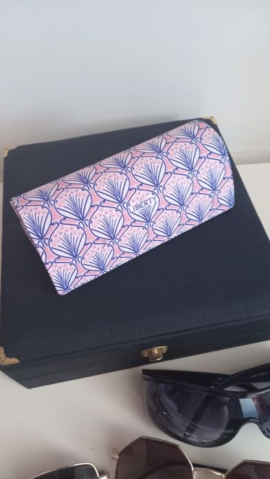 Очки солнцезащитные. Цена за лот.