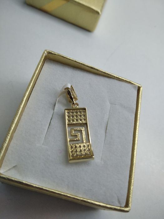 Złoty wisiorek z cyrkoniami, grecki motyw złoto 585  968