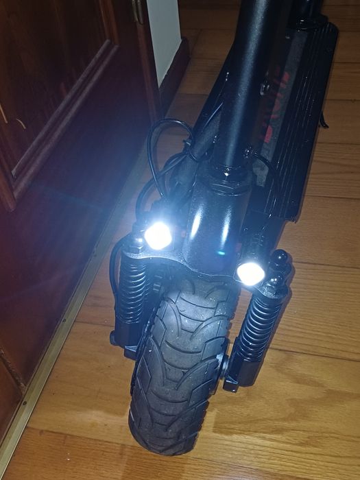 Trotinete ES10P marca LAOTIE