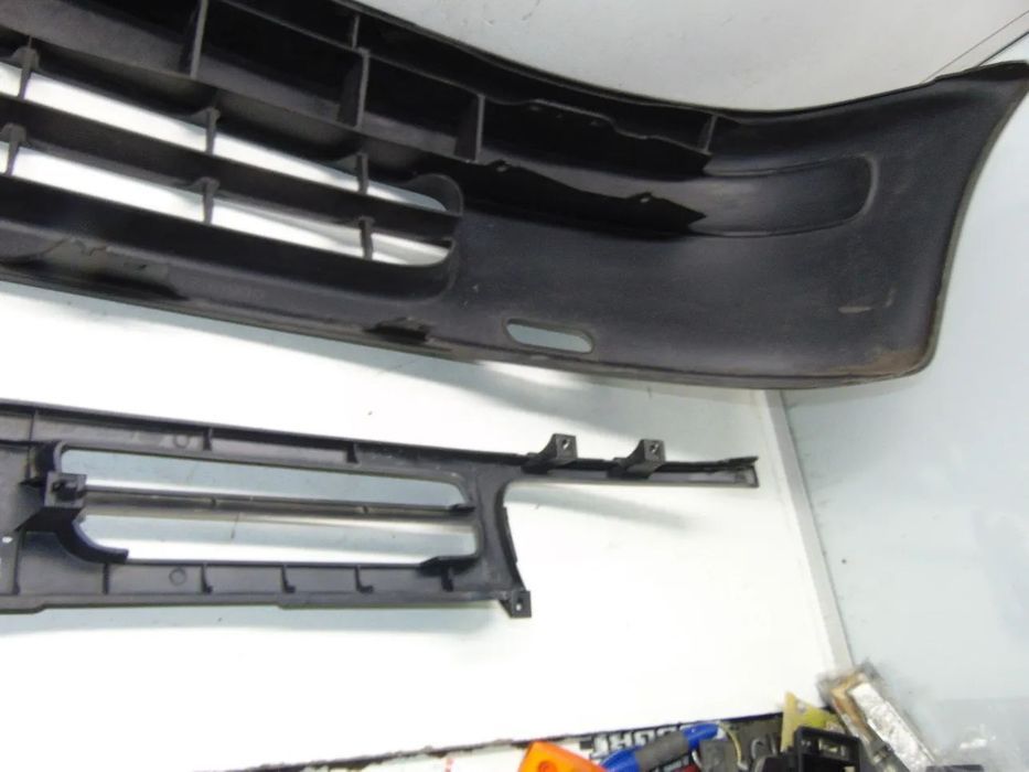 Nissan Micra para-choques
