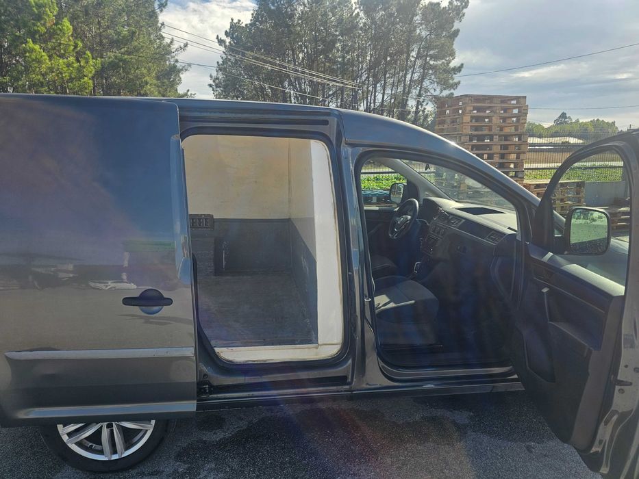 VW Caddy 2.0 DSG 150cv