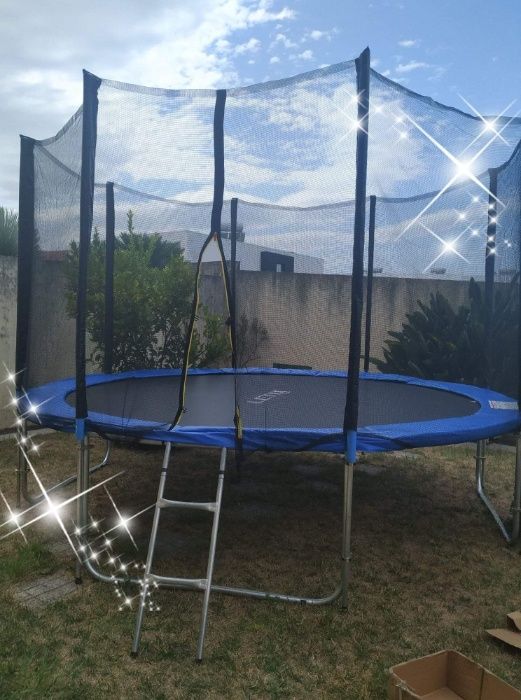 Aluguer de Insufláveis e Trampolim