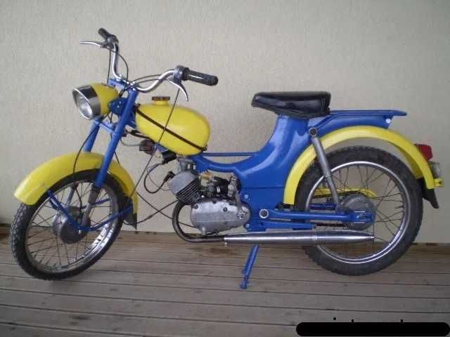 Ось переднего колеса мопеда Рига оригинал.