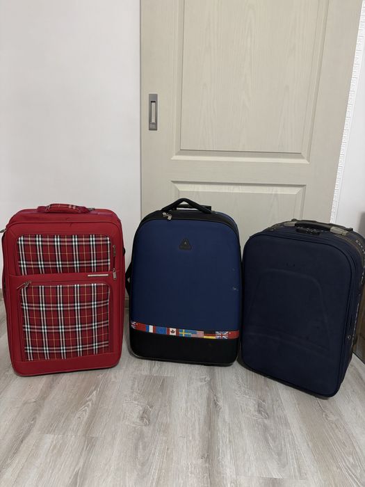 Валізи, дорожні сумки