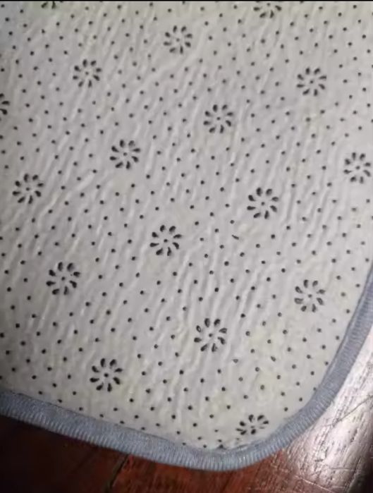 Коврик в ванную комнату или в туалет 60/40см очень хорошего качества