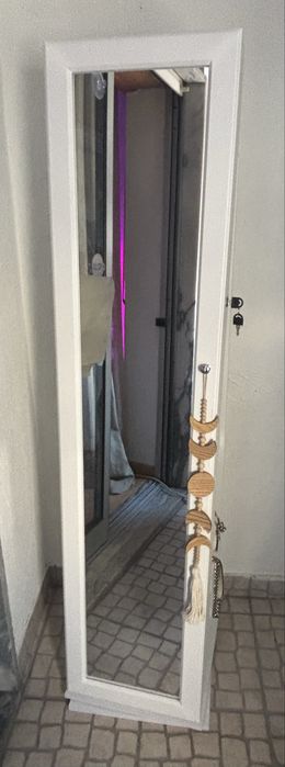 Esoelho com arrumação