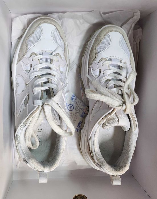 Sneakersy damskie sznurowane Guess Brayjen Biało-Beżowe