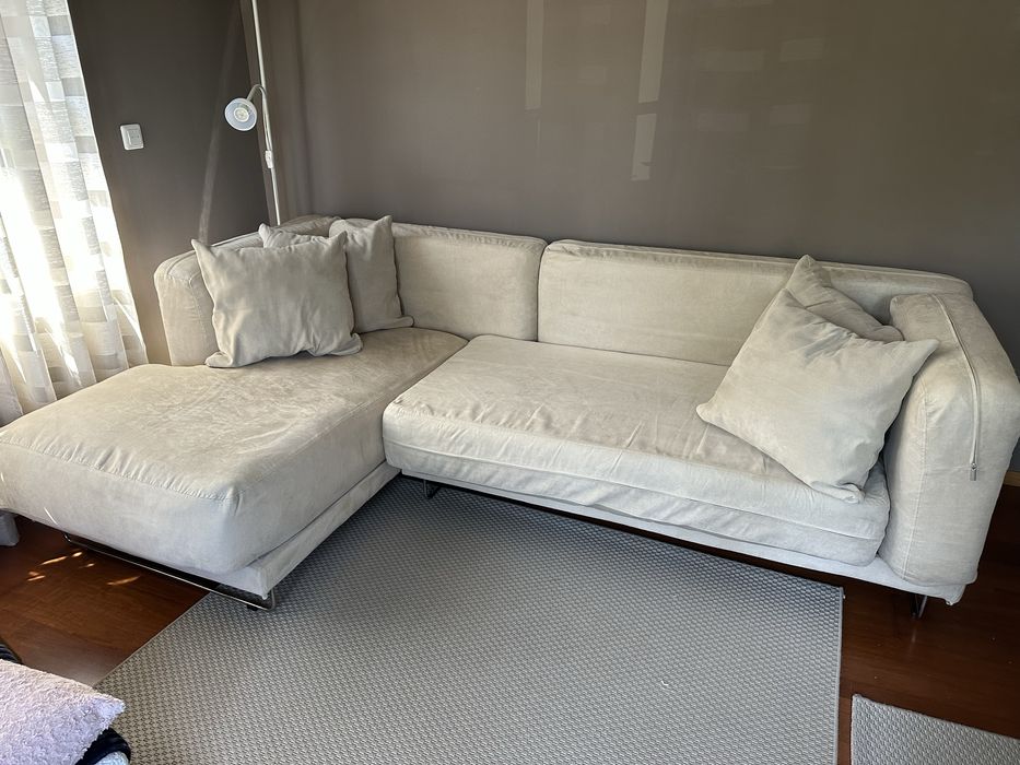 Sofá de 3 lugares com chaise longue