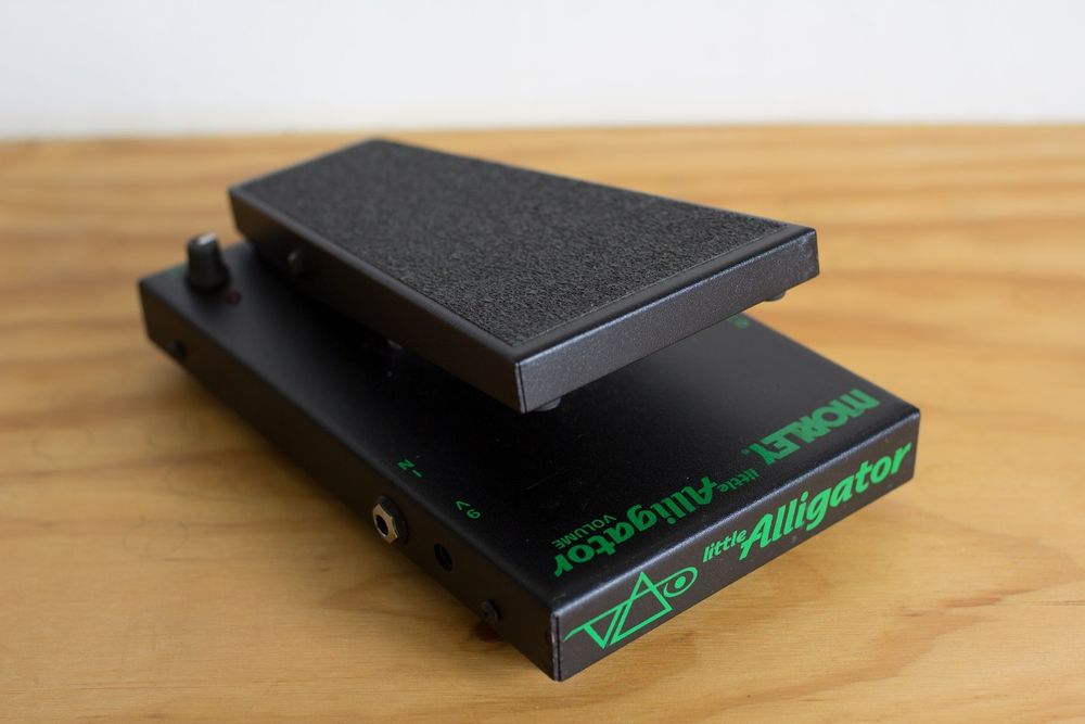 Morley volume pedal guitarra Steve Vai little aligator