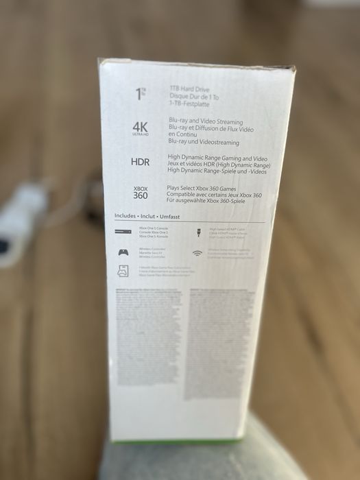 Xbox one S 1T  Pamięci  4k z napędem