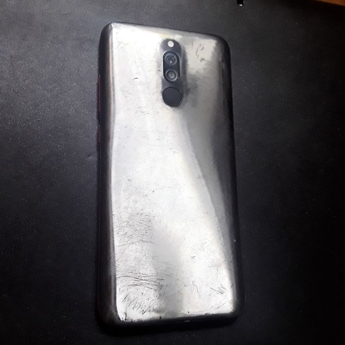Redmi 8 смартфон
