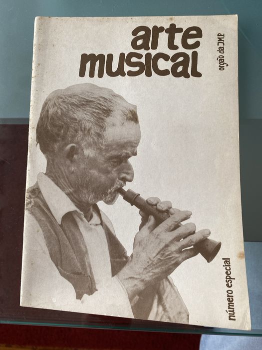 Vários números da Revista Arte Musical dos anos 60