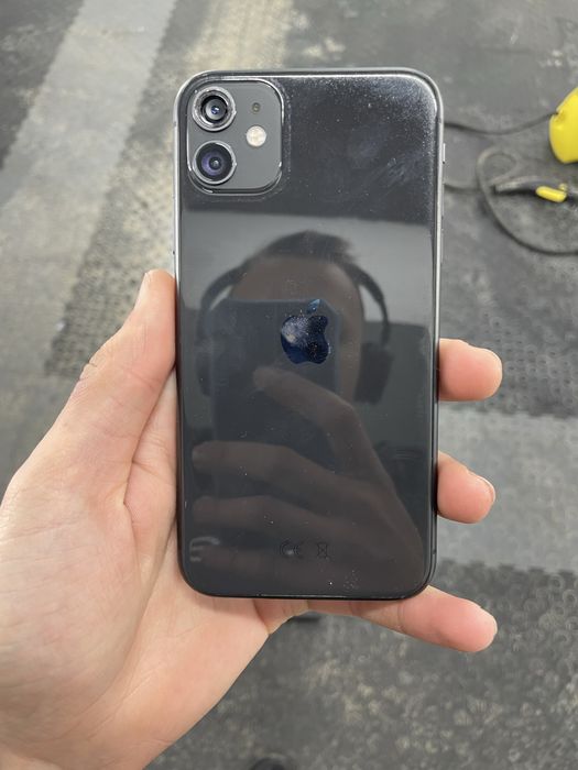 айфон 11 на запчастини