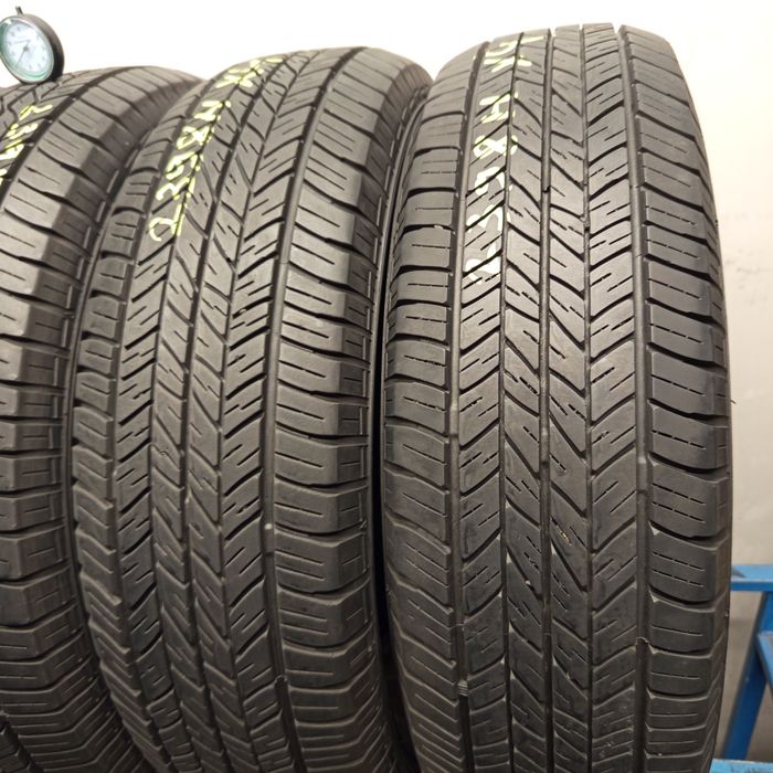 215/65R16 Dunlop ST20 Grandtrek