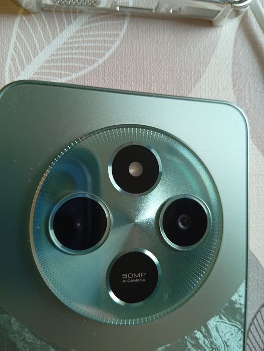 Telefon Poco c75
