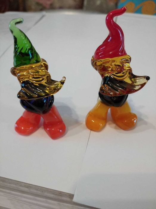 Два скляні гноми