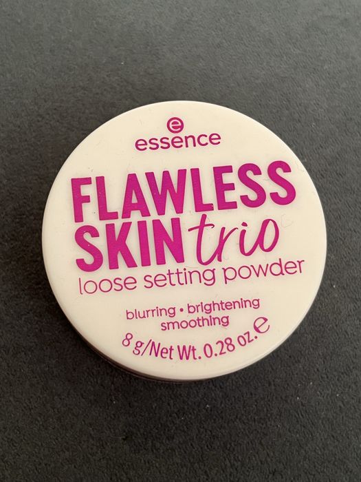 Essence, flawless skin trio, sypki puder do twarzy. 10