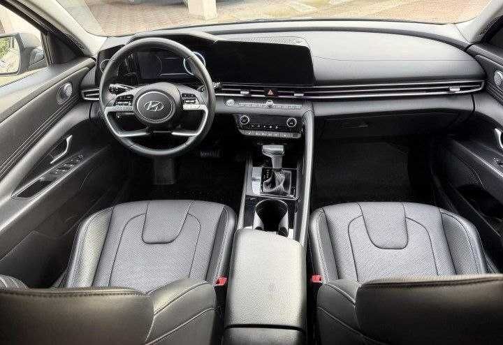 Hyundai Elantra 2023
