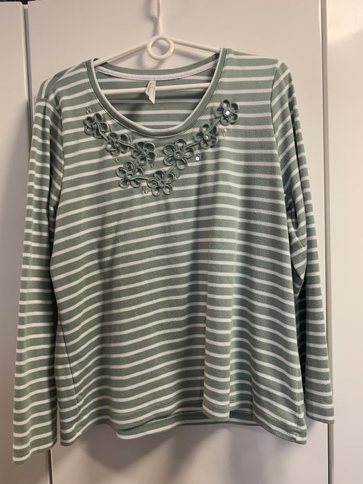 Bluzkę damską sprzedam