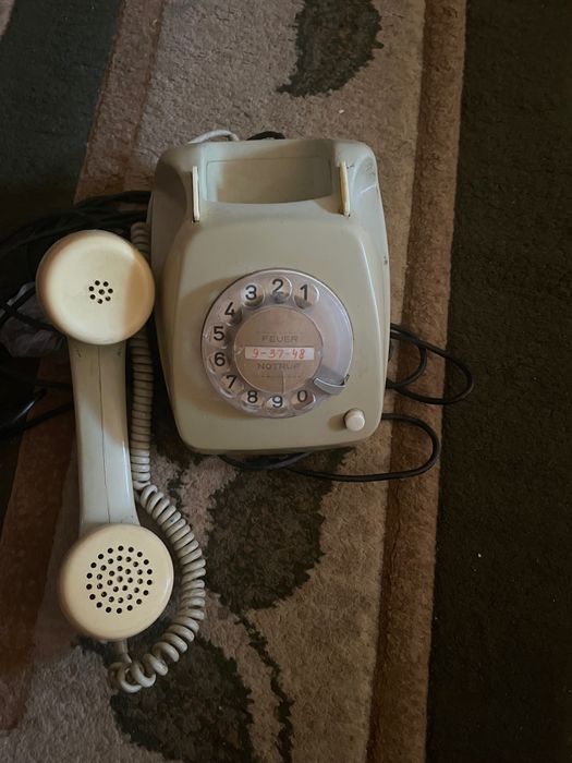 Дротовий телефон