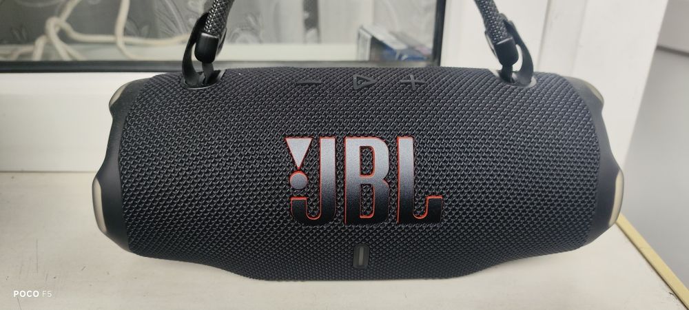 Портативна колонкаJbl charge 6