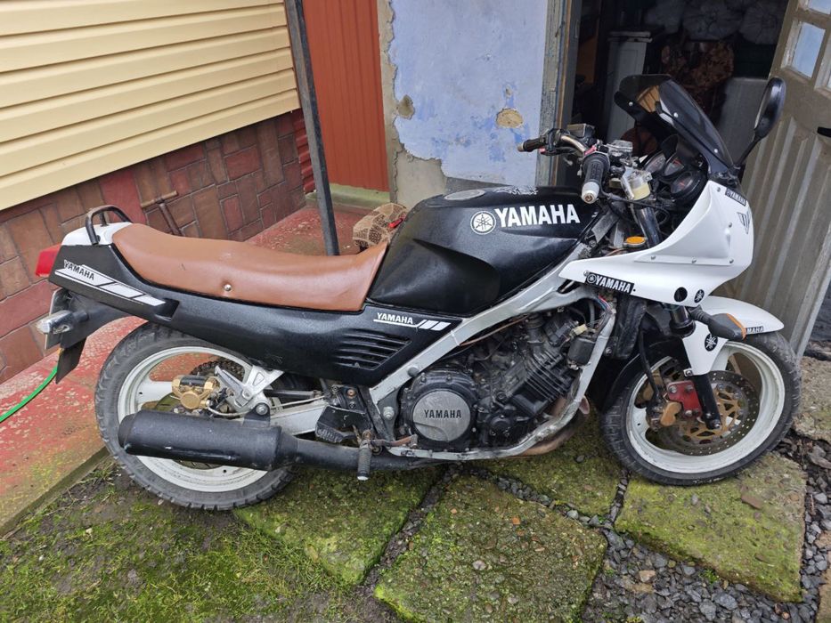 Продам YAMAHA fz750 genesis ТЕРМІНОВО!