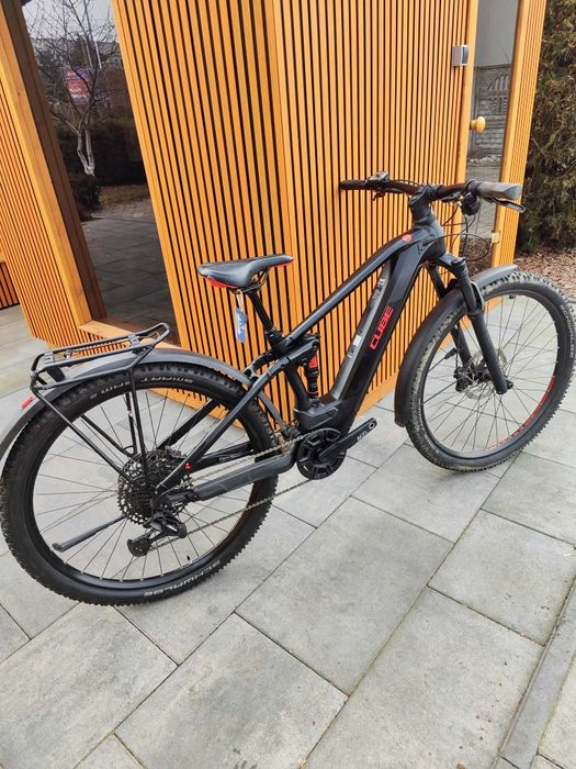 Rower elektryczny Cube pro Bosch Cx 625