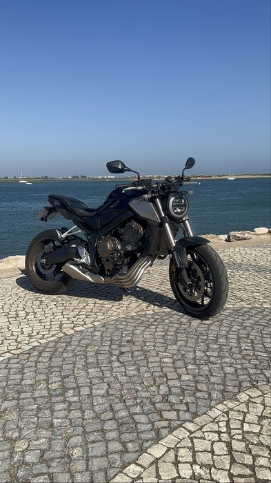 CB650R 2022 (35kw livrete)