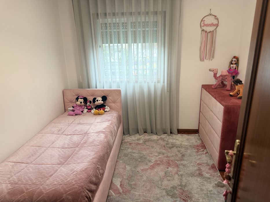 Quarto rosa menina