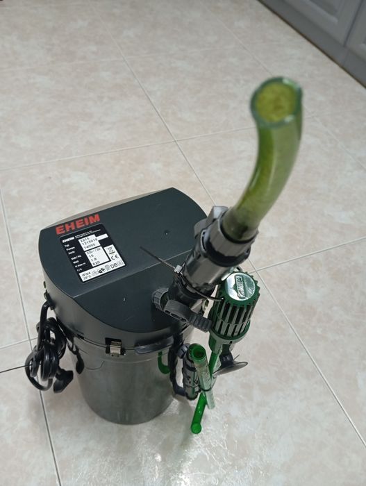 Aquário com móvel e acessorios