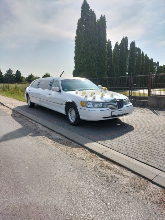 Auto do ślubu, wynajem limuzyny, samochody weselne,