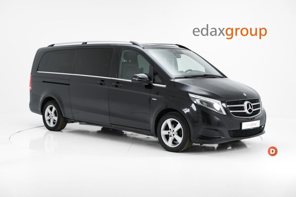 Mercedes-Benz V 220 CDI Compacto Aut.