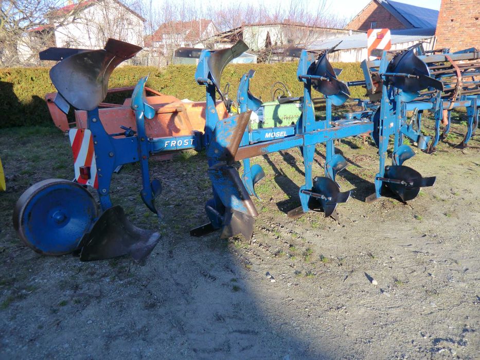 Pług Obrotowy 4-skibowy Frost