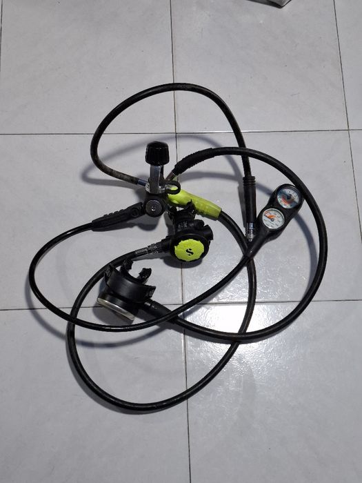 Regulador de mergulho SCUBAPRO R380 Octopus