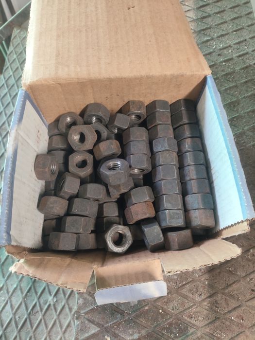 100 porcas de aço rosca em polegadas 5/8
