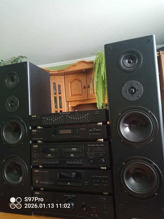 Wieża AKAI + kolumny AKAI