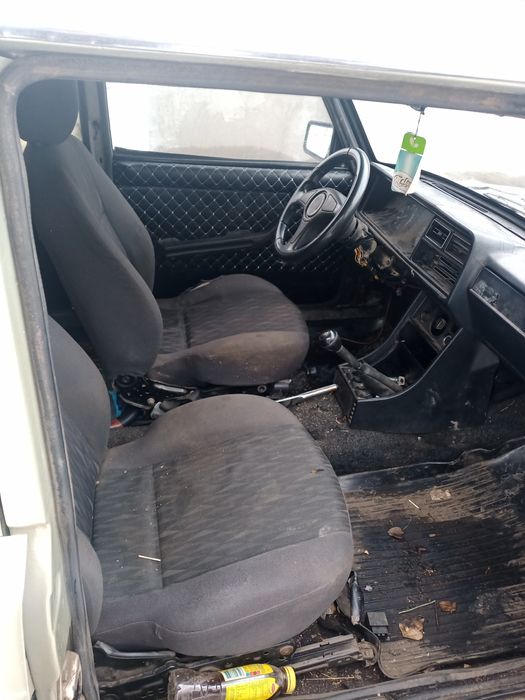 Продам ВАЗ 2105 двигун 03