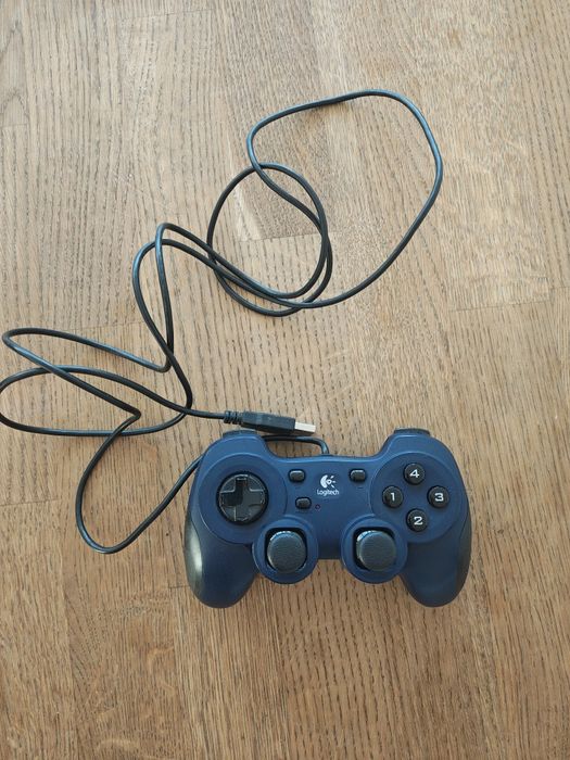 Pad Logitech Dual Action