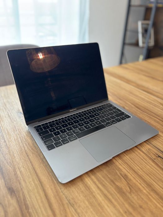 MacBook Air Intel 8GB RAM