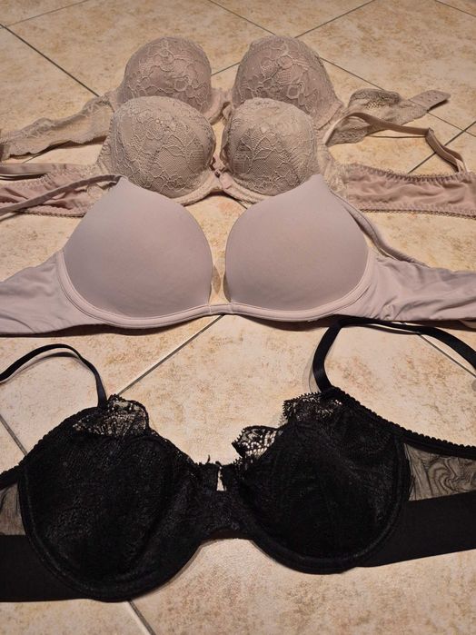 Biustonosz, stanik kpl 75B