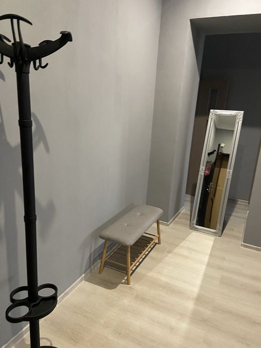 Здам 2-к квартиру на площі Володимира Великого