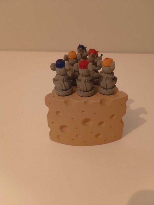 Para Festa / Convívio * Base com 6 garfinhos (ratinhos) para queijo