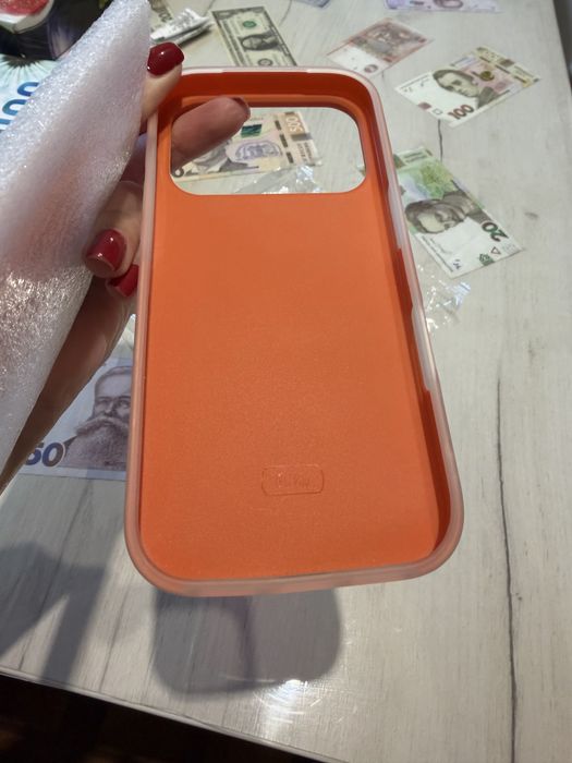 Новий чехол на айфон 17 про